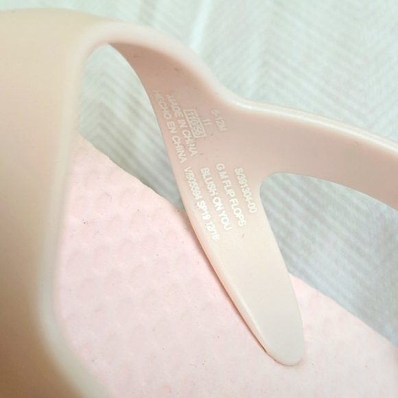 old navy blush pink flip flops sandals 12 months baby girl - Picture 4 of 5
